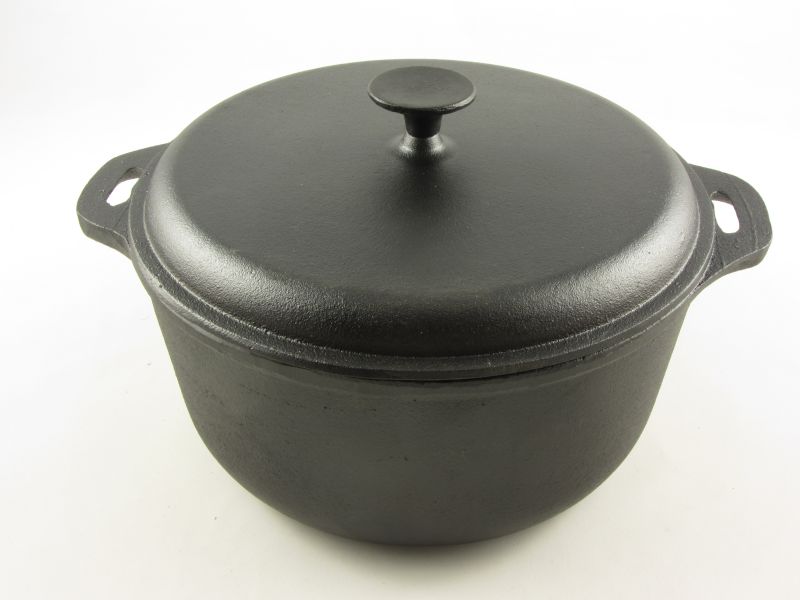 Öntöttvas lábas fedővel 7 liter 30 cm