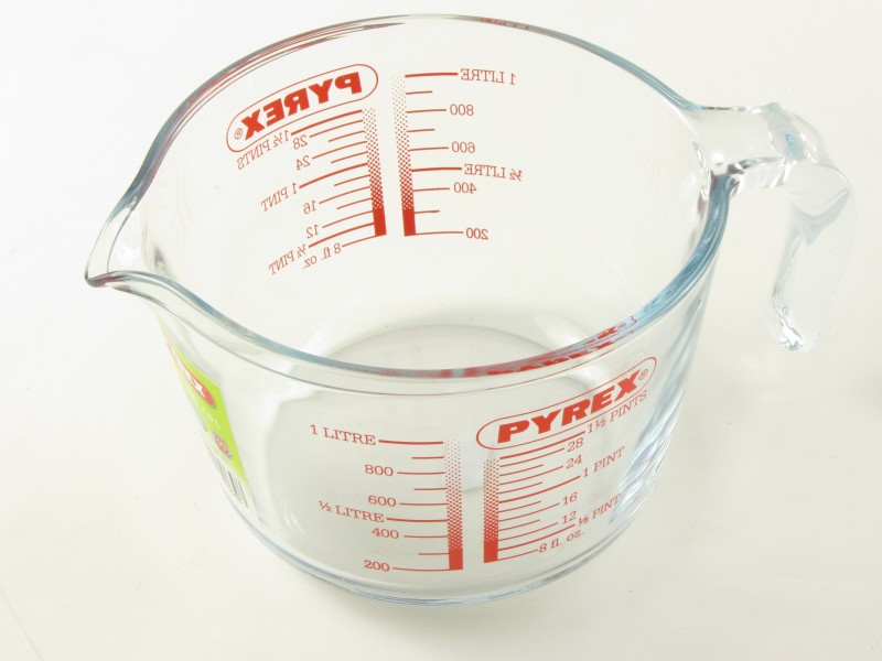 Üveg mércés kancsó 1 liter - Pyrex