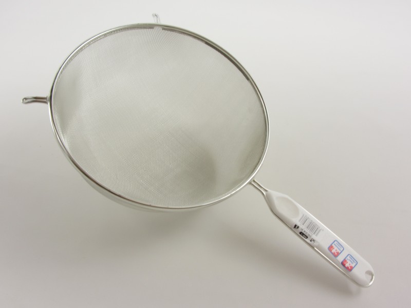 Fém teaszűrő műanyag betéttel 24 cm - Blex