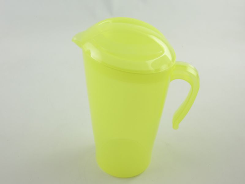 Műanyag kancsó tetővel 2 liter - Plast