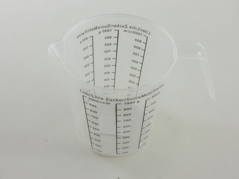 Műanyag mércés kancsó 1 liter - ZM