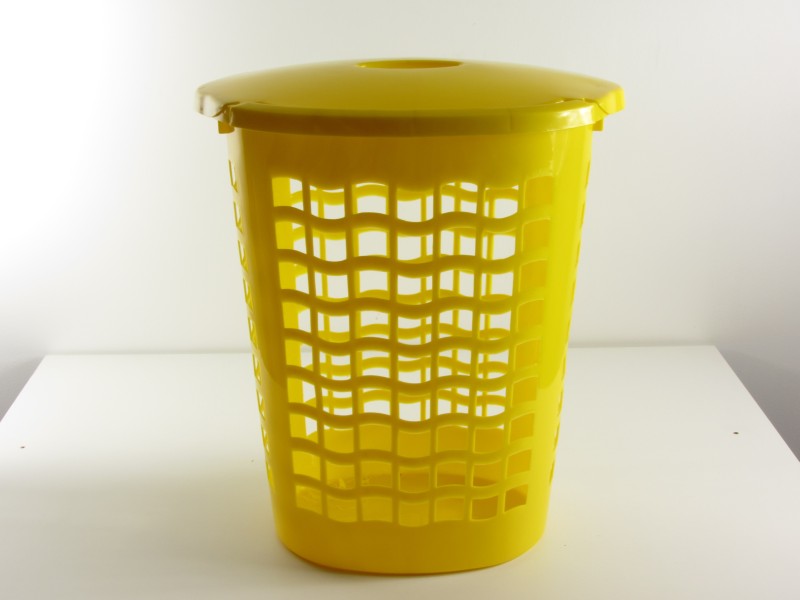 Műanyag rácsos szennyestartó 60 liter