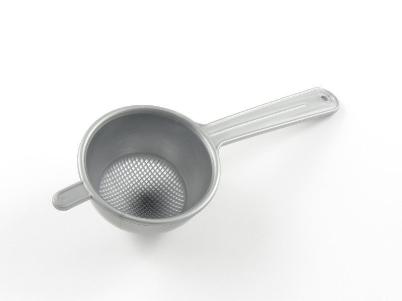 Műanyag teaszűrő 7 cm (ívelt aljú)
