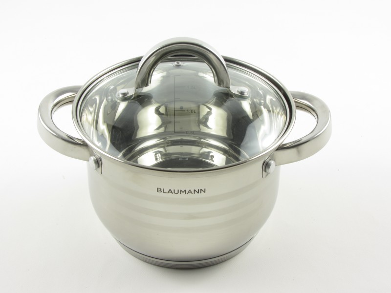 Rozsdamentes fazék fedővel 2,1 liter 16 cm - Blaumann