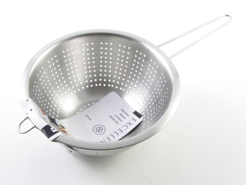 Rozsdamentes nyeles tésztaszűrő 24 cm - Ach