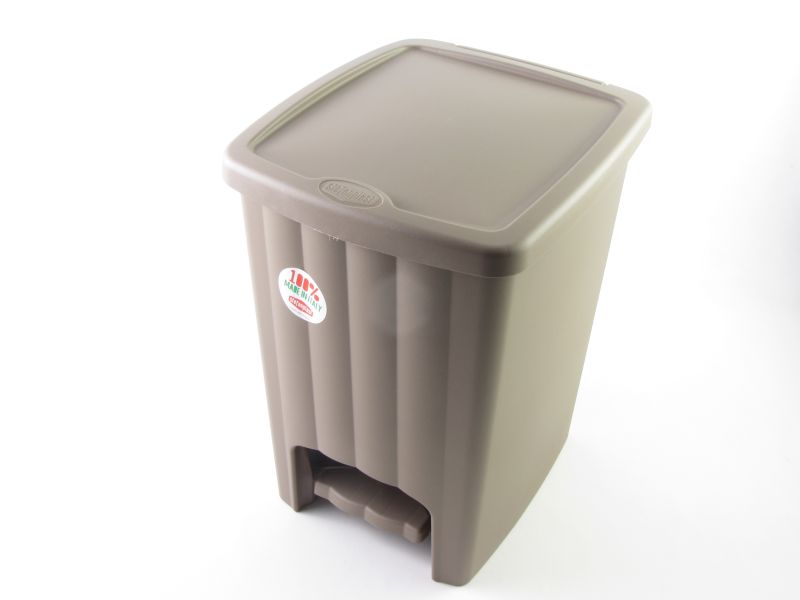 Szemetes kuka pedálos műanyag 20 liter bézs - Stefanplast Margerita
